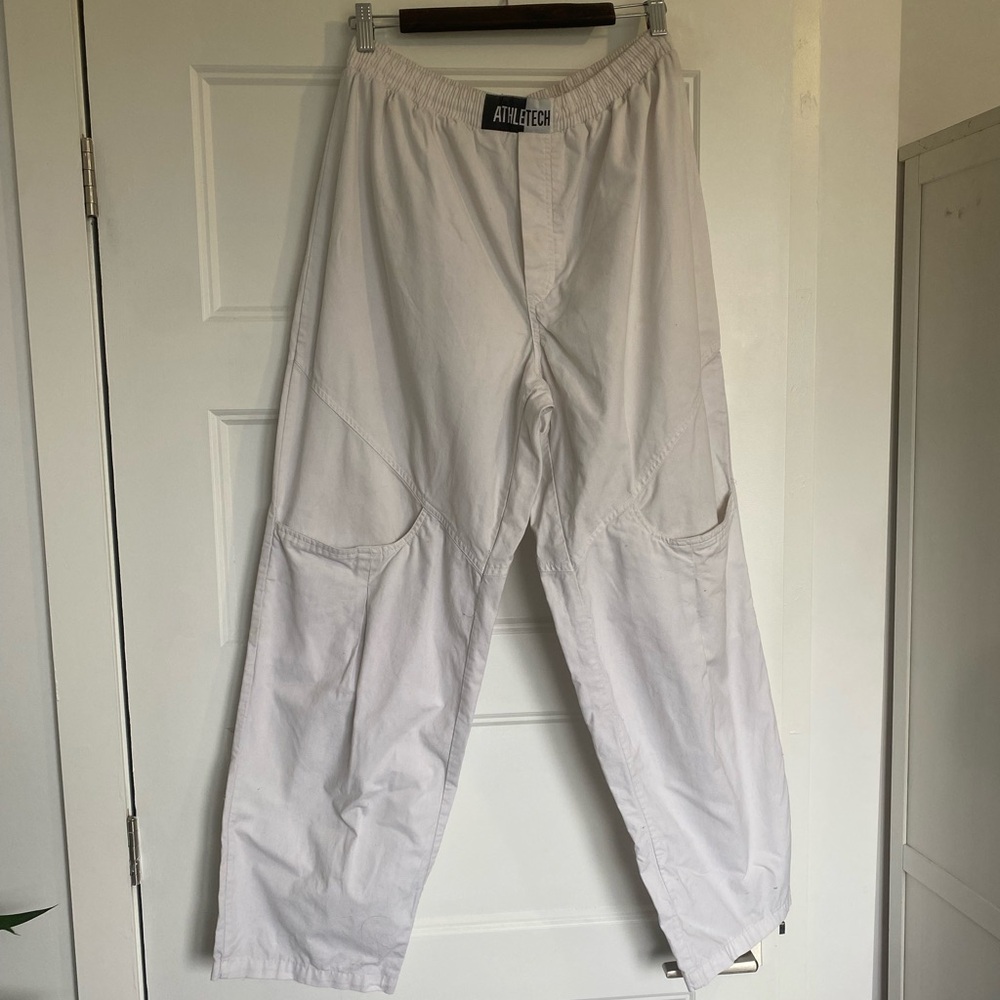 Athletech White Men's Cargo Pants with Elastic Waist